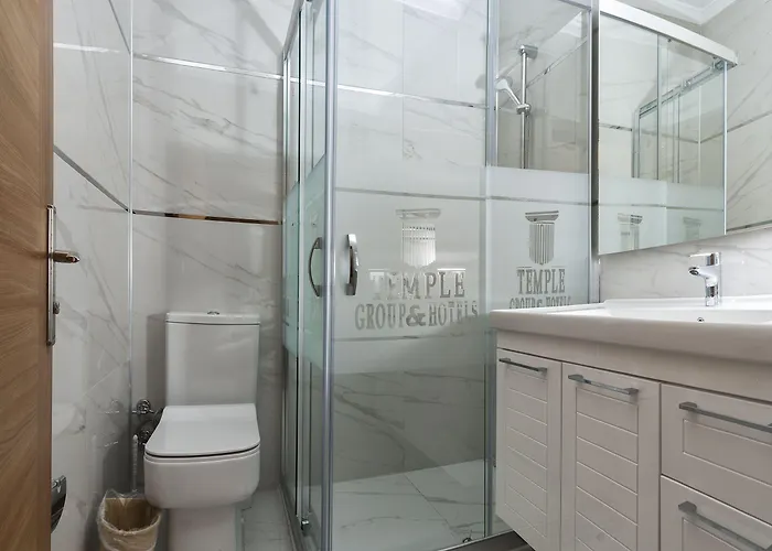 Temple Ξενοδοχείο 2*