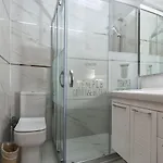 Temple Otel 2*
