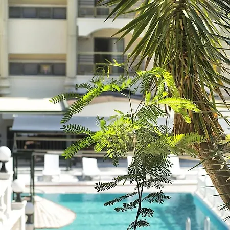 Hotel Temple