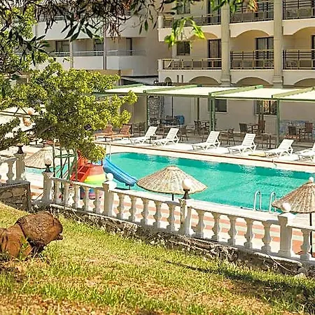 Hotel Temple 2*