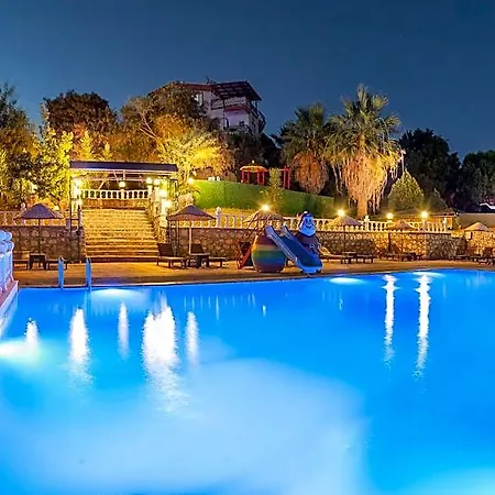 Temple Hotel 2*