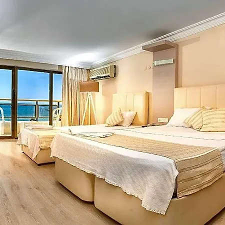 Temple Hotel 2*