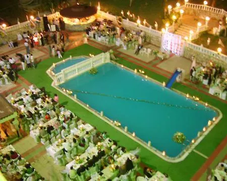 Temple Hotel 2*