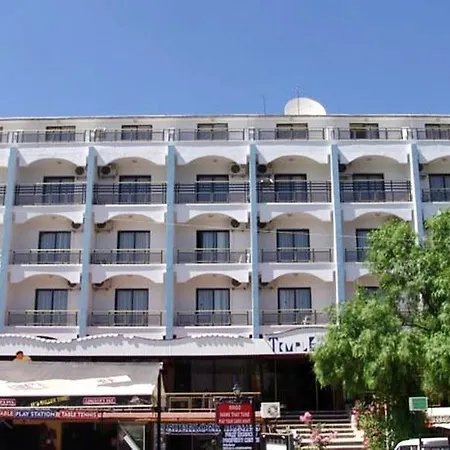Temple Hotel 2*